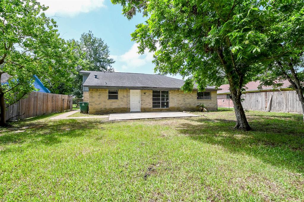 9923 Valley Sun Drive, Houston, Texas image 24