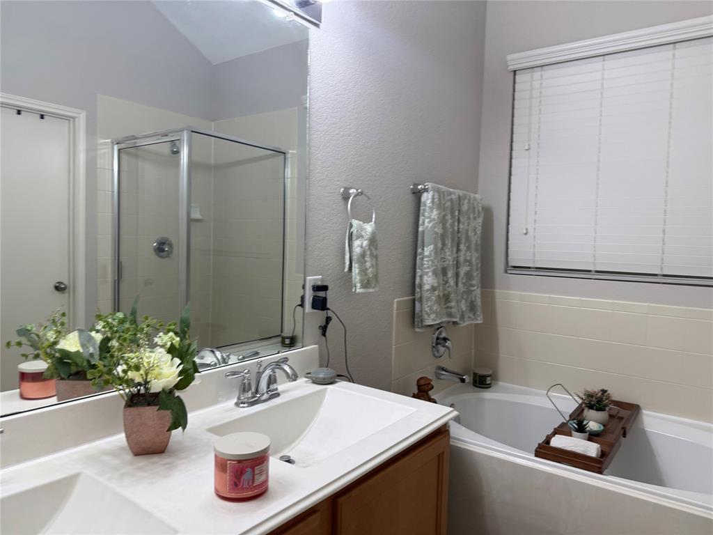 9459 E Woodmark, Conroe, Texas image 6