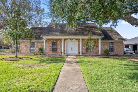 A home in League City