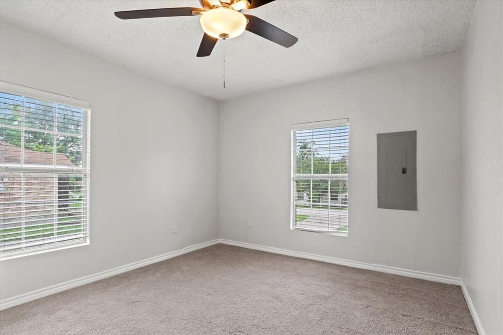 3926 S Denley Drive, Dallas, Texas image 11