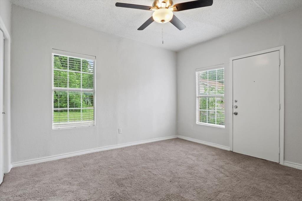 3926 S Denley Drive, Dallas, Texas image 7