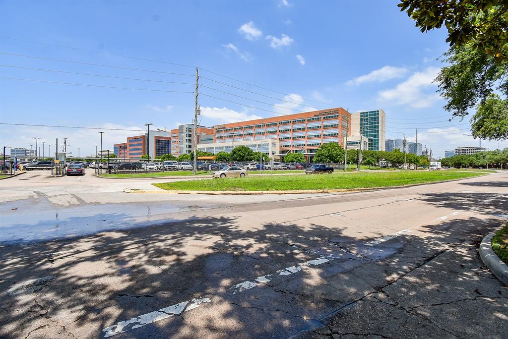 7629 Cambridge Street #7629, Houston, Texas image 2