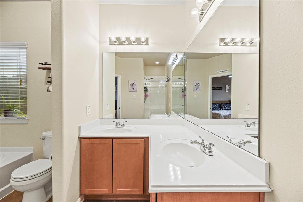 11210 Kingsnorth Drive, Tomball, Texas image 34
