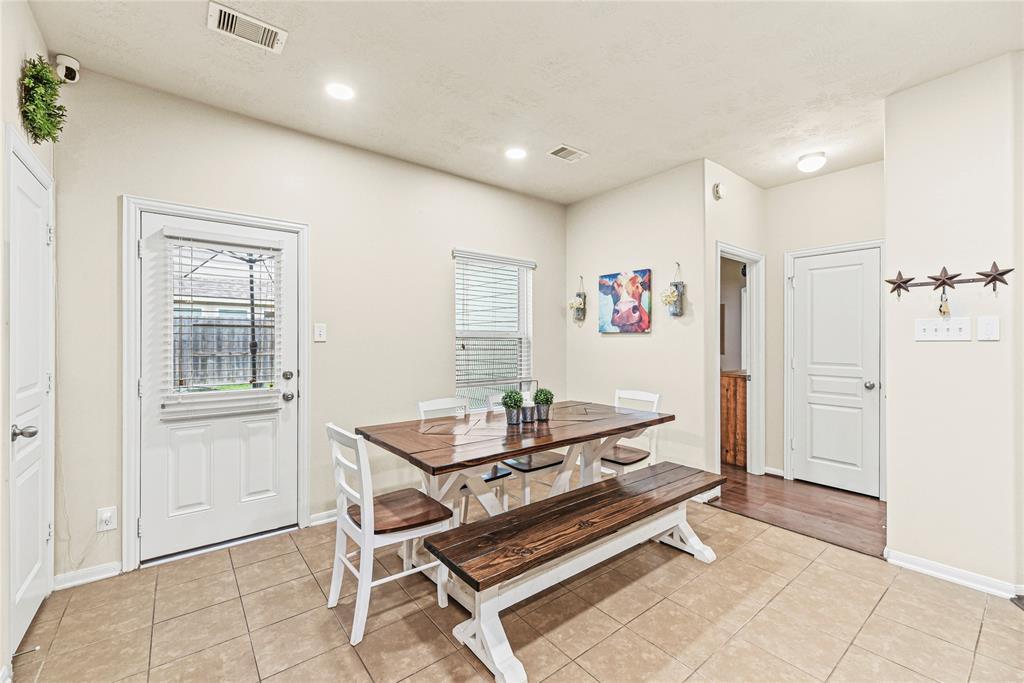11210 Kingsnorth Drive, Tomball, Texas image 28