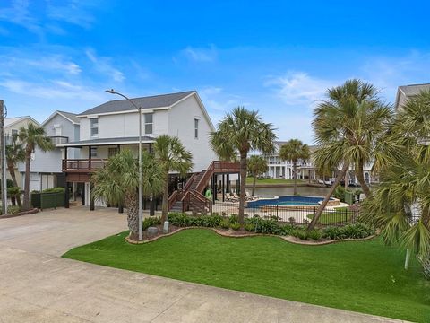 Single Family Residence in Galveston TX 22406 Isle View Drive.jpg