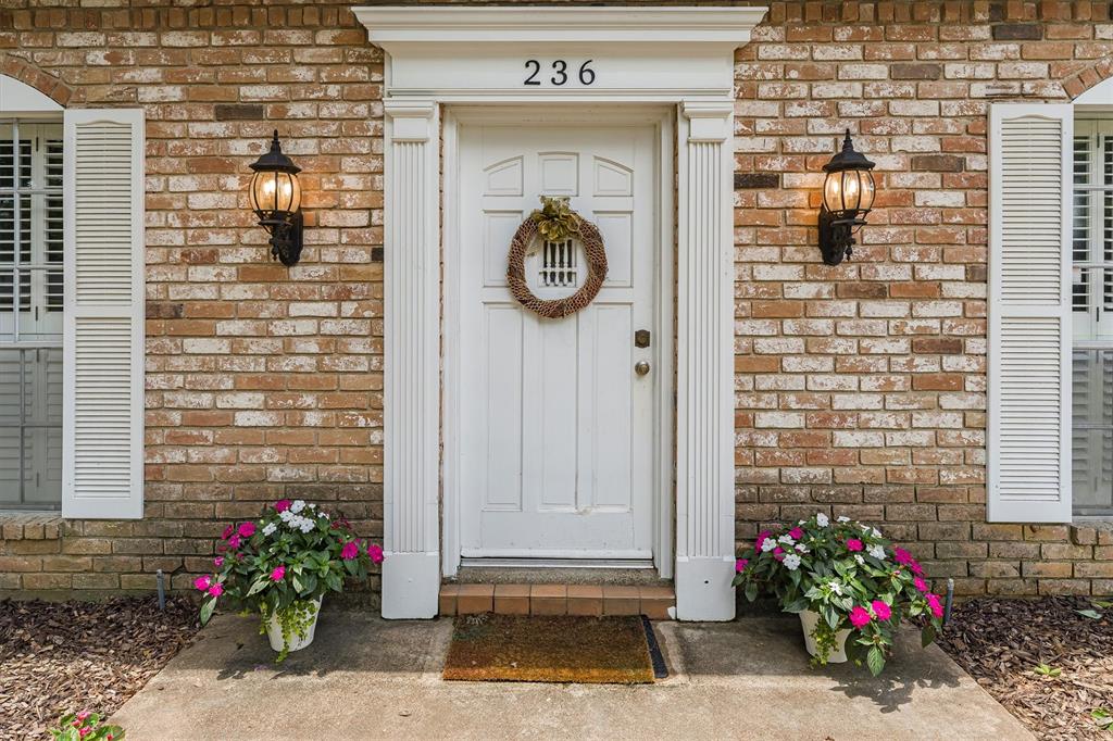 236 Pine Valley Street, Huntsville, Texas image 3