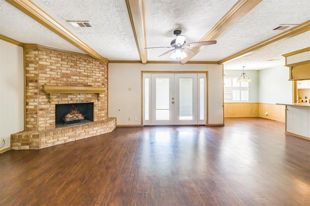 236 Pine Valley Street, Huntsville, Texas image 5