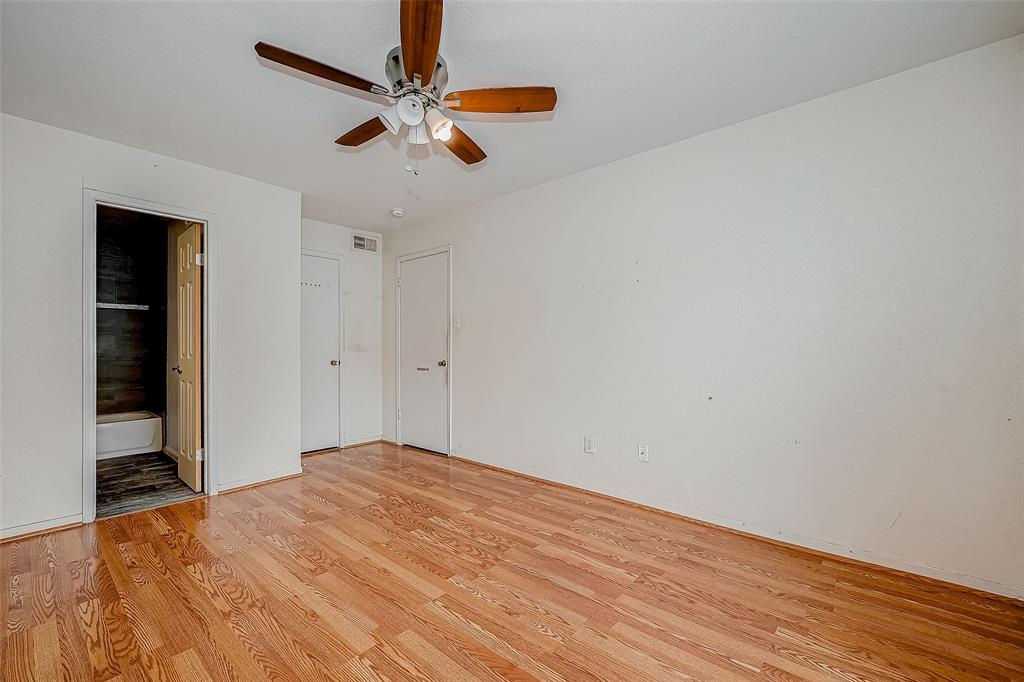 9350 Country Creek Drive #25, Houston, Texas image 14