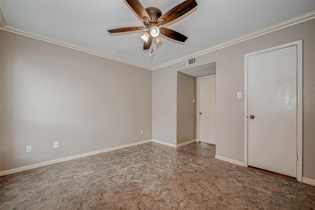 9350 Country Creek Drive #25, Houston, Texas image 18