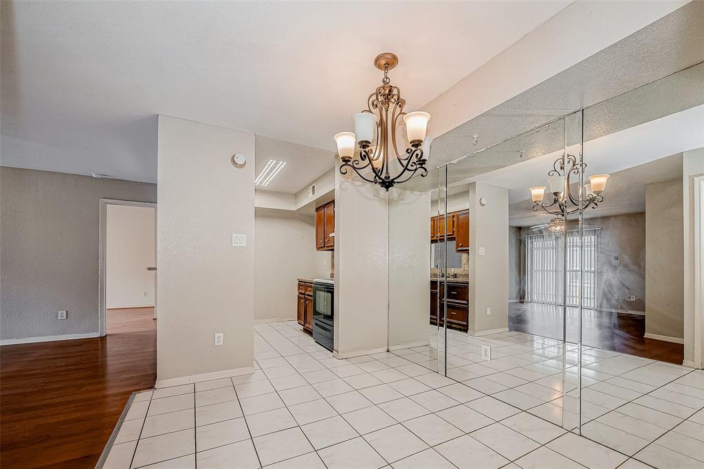 9350 Country Creek Drive #25, Houston, Texas image 7