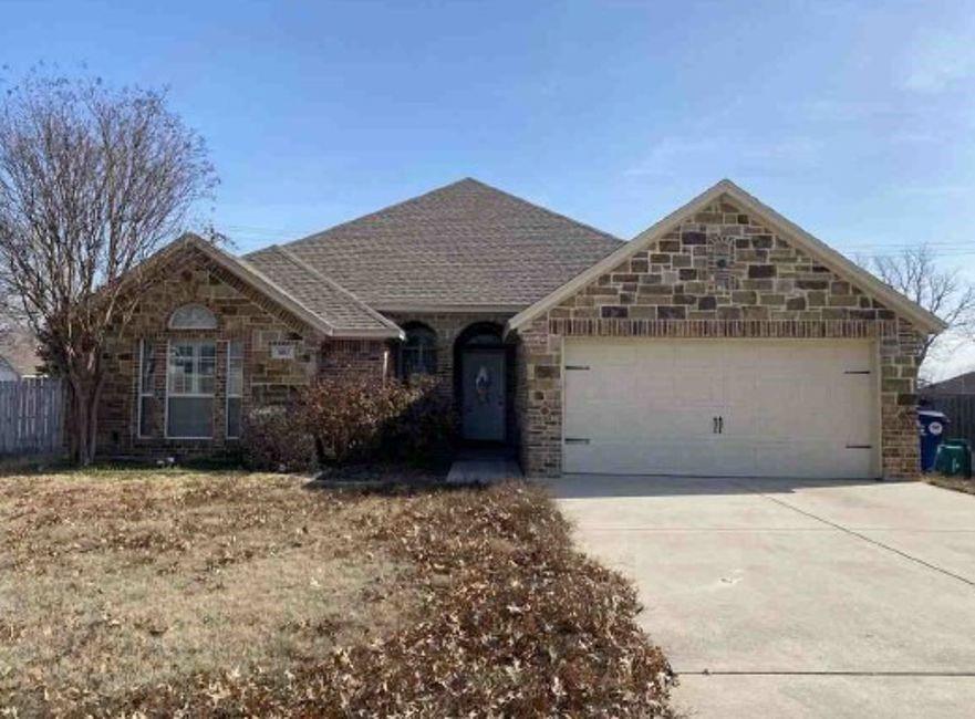 802 Timberline Drive, Bridgeport, Texas image 1