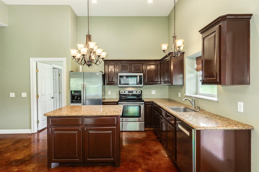 3142 County Road 309, Brazoria, Texas image 6