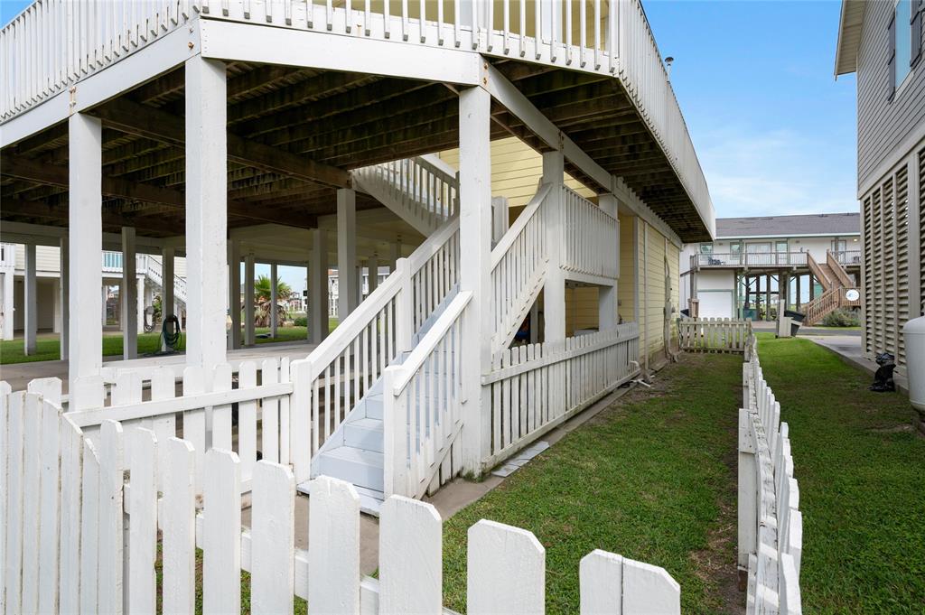 2296 Martinique, Crystal Beach, Texas image 4