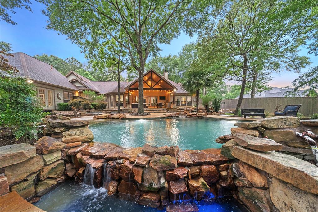 11289 Majestic Drive, Montgomery, Texas image 1