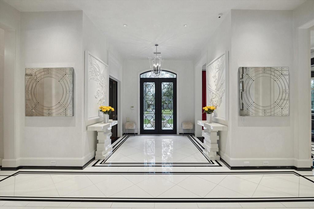 220 Merrie Way Lane