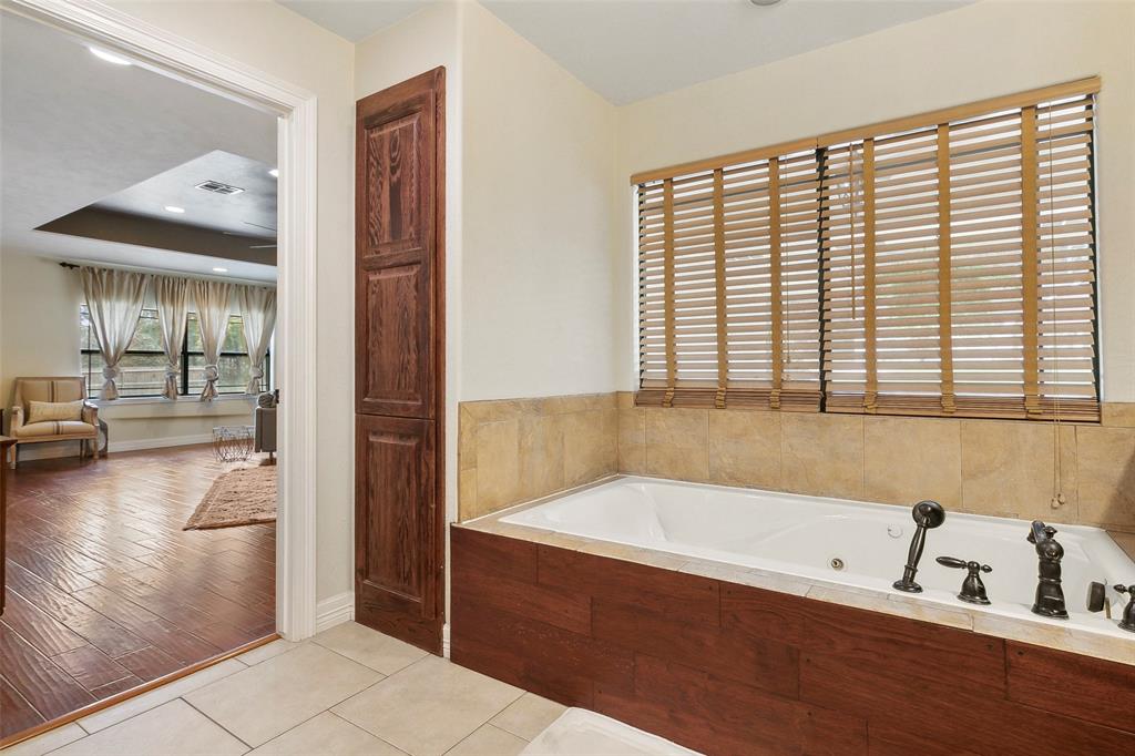 1025 Creek Bend Drive, Jasper, Texas image 33