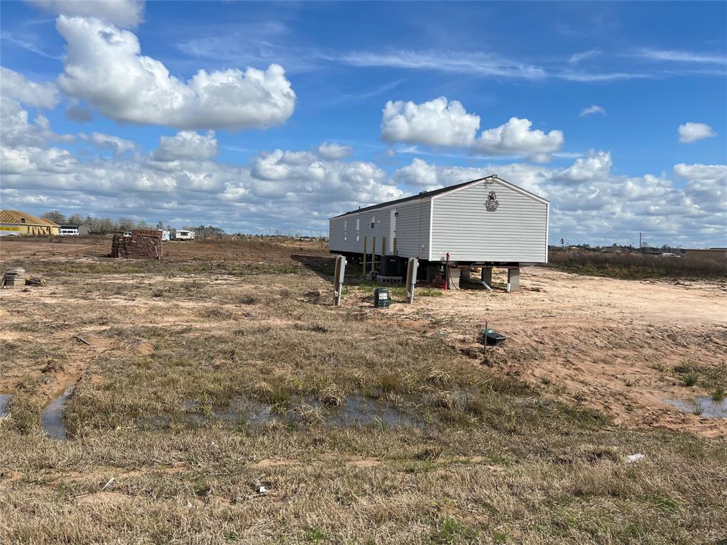 2209 Road 5708, Cleveland, Texas image 2