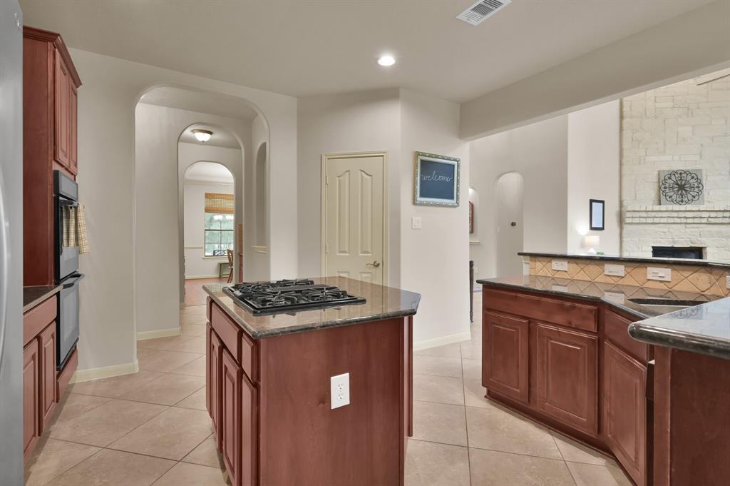 40315 Mostyn Drive, Magnolia, Texas image 8