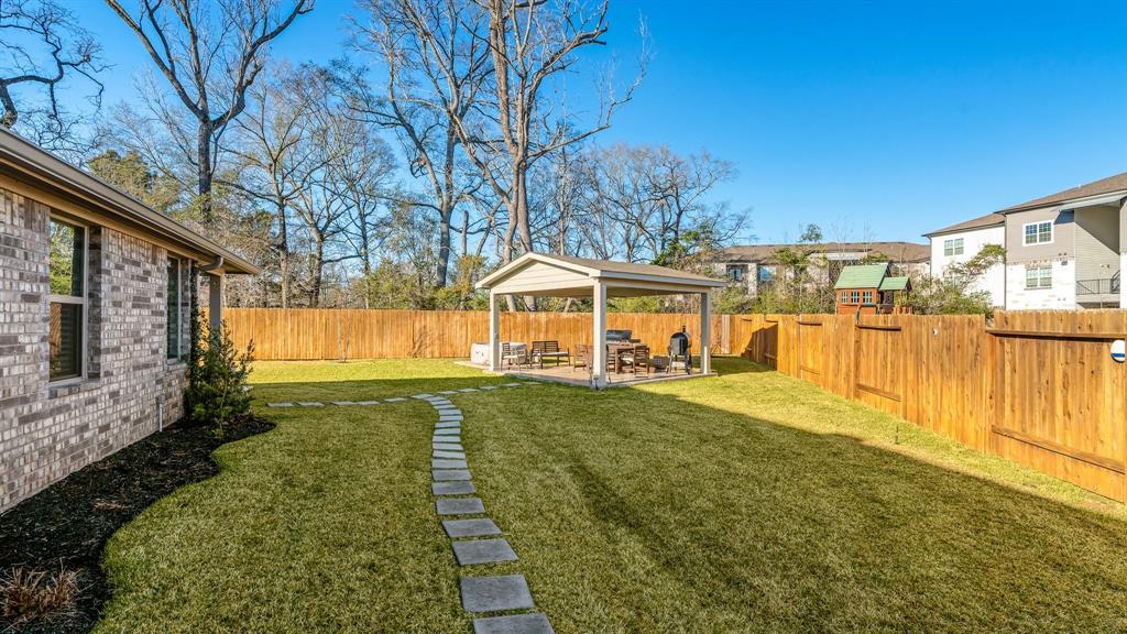 24630 Charlton Green Lane, Spring, Texas image 6