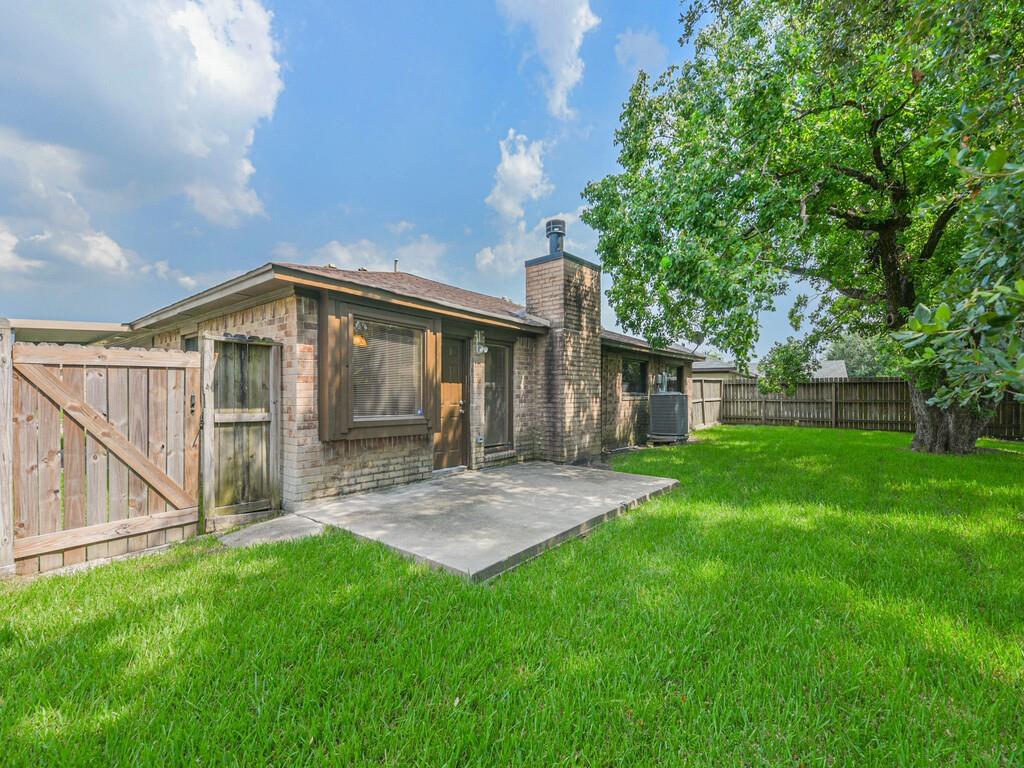 5126 Cinnamon Lane, Baytown, Texas image 19