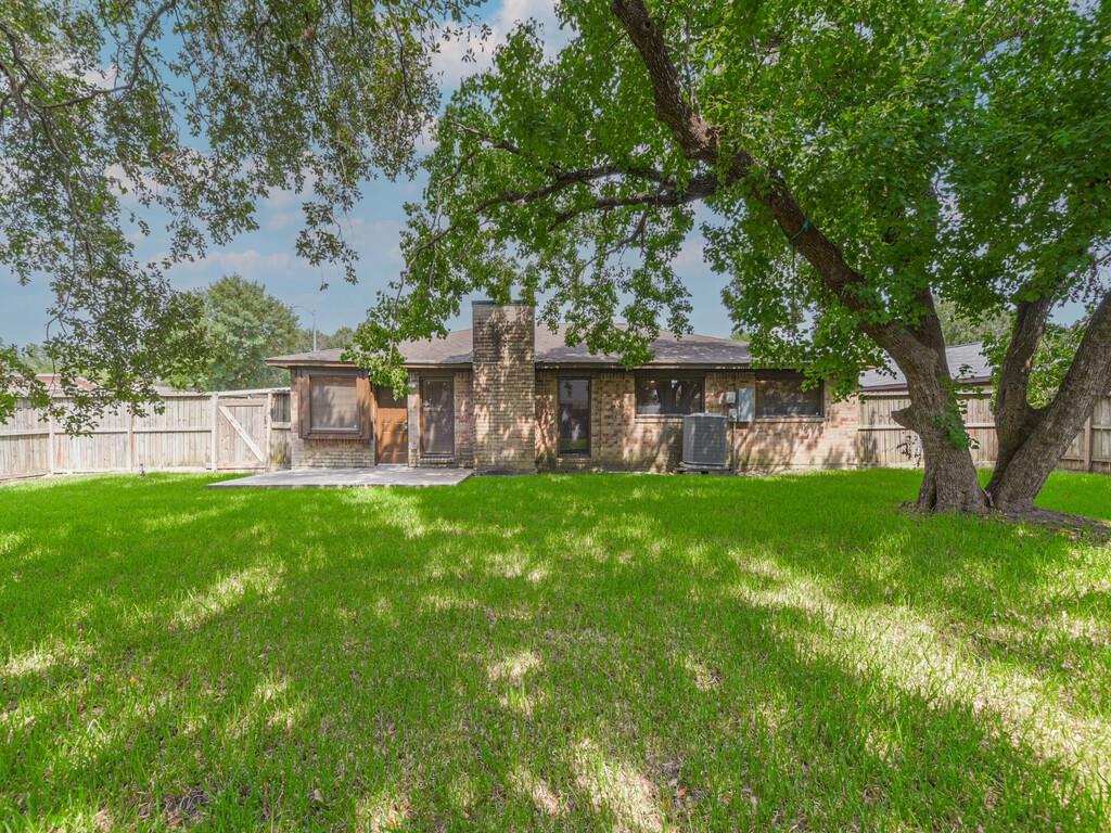 5126 Cinnamon Lane, Baytown, Texas image 20