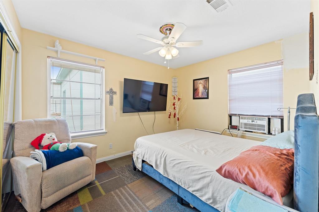 616 Leago Street, Houston, Texas image 22