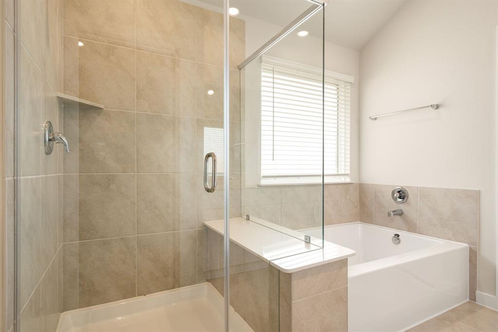 2610 Clapbread Lane, Rosenberg, Texas image 10