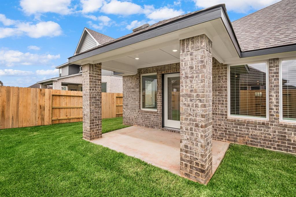 2610 Clapbread Lane, Rosenberg, Texas image 16