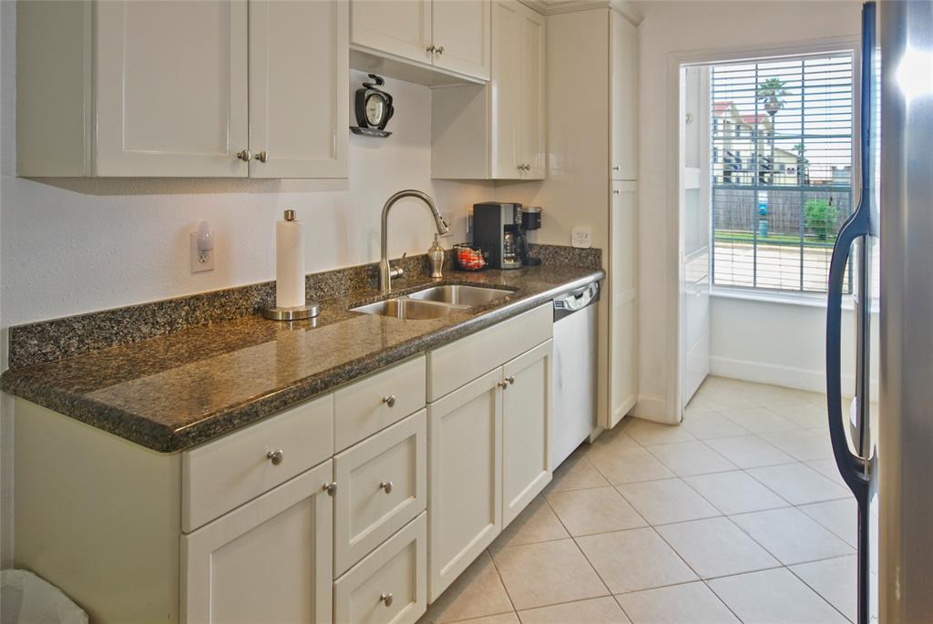 7000 Seawall Boulevard #411, Galveston, Texas image 9