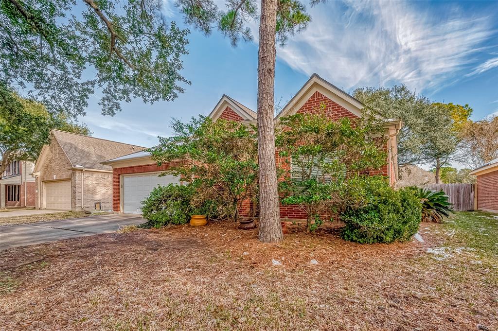 5707 Brigstone Park Drive, Katy, Texas image 5