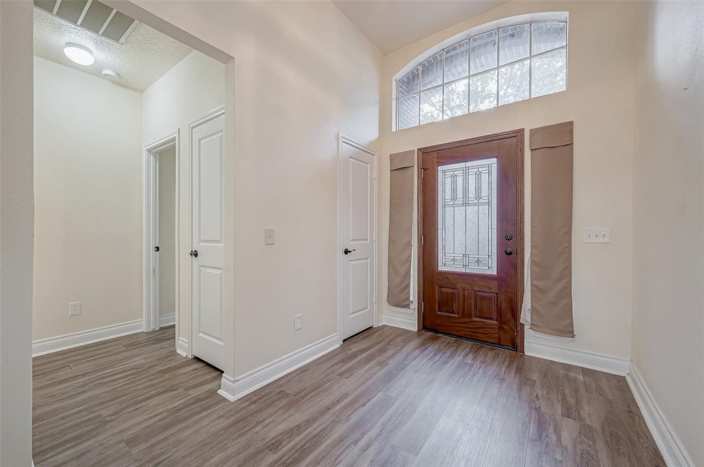 5707 Brigstone Park Drive, Katy, Texas image 7