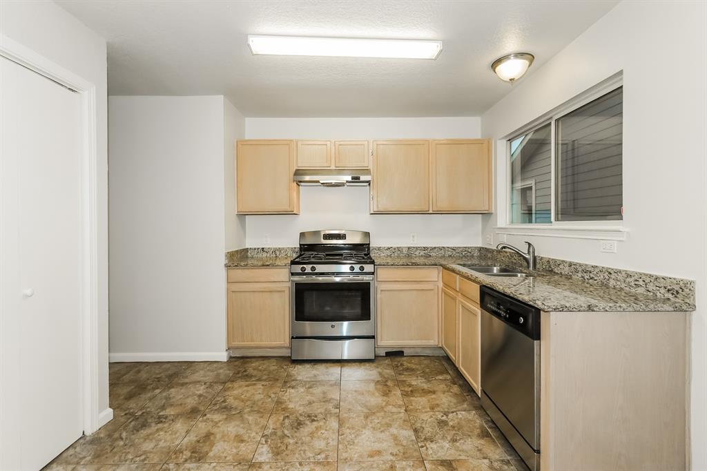 6237 Settlers Square Lane, Katy, Texas image 11