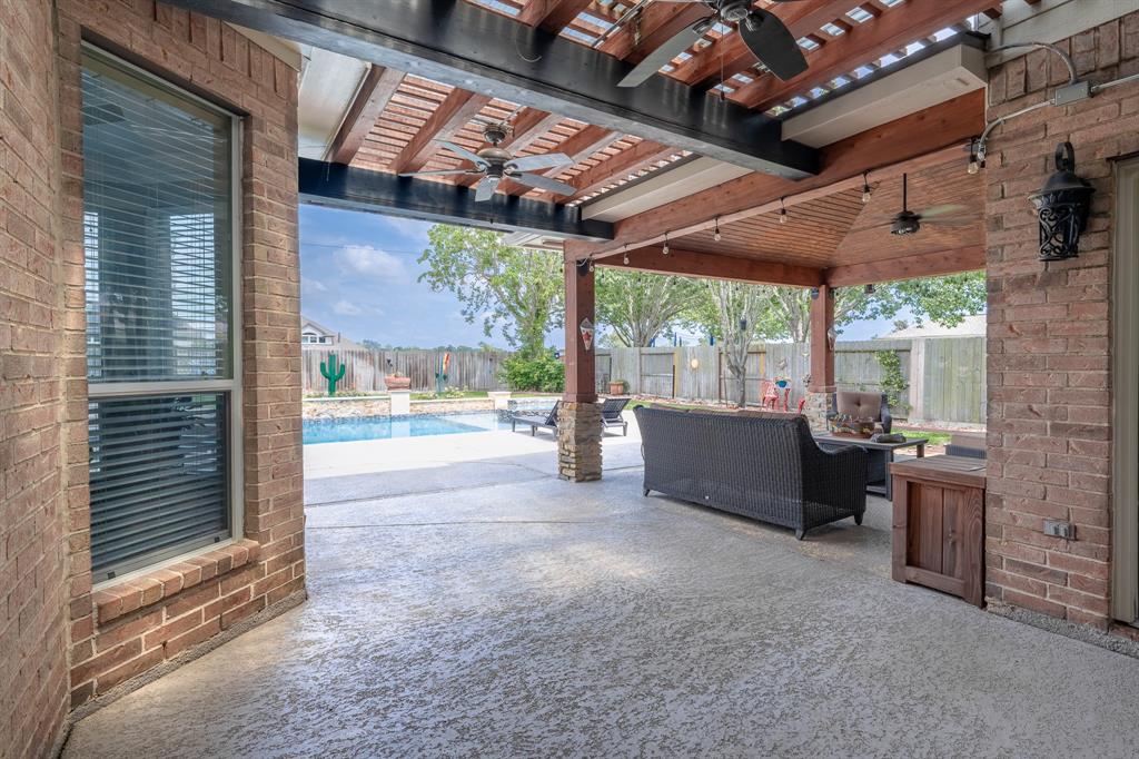 1335 Lake Grayson Drive, Katy, Texas image 40