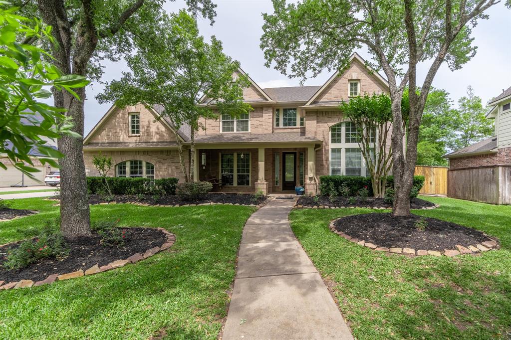 1335 Lake Grayson Drive, Katy, Texas image 1