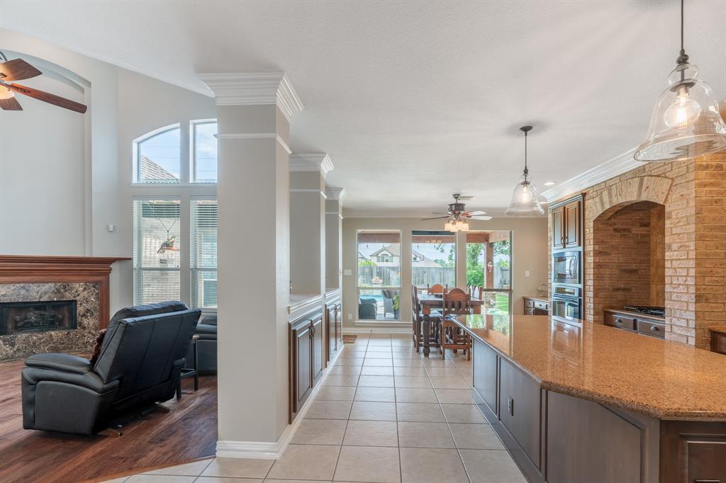 1335 Lake Grayson Drive, Katy, Texas image 12