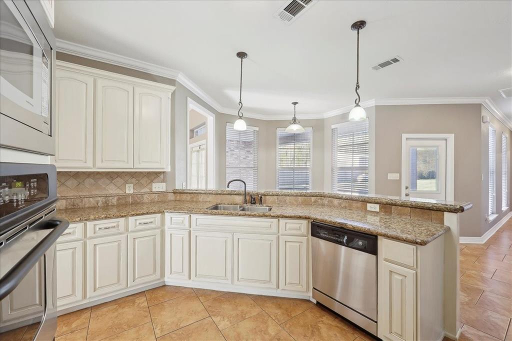 7403 S Park Road, Lumberton, Texas image 15