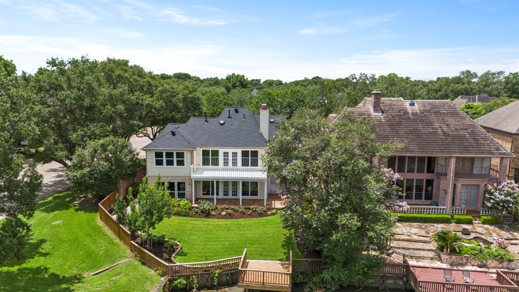 431 Lakeside Boulevard
