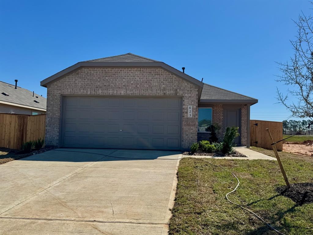 623 Magnolia Creek Drive, Magnolia, Texas image 1