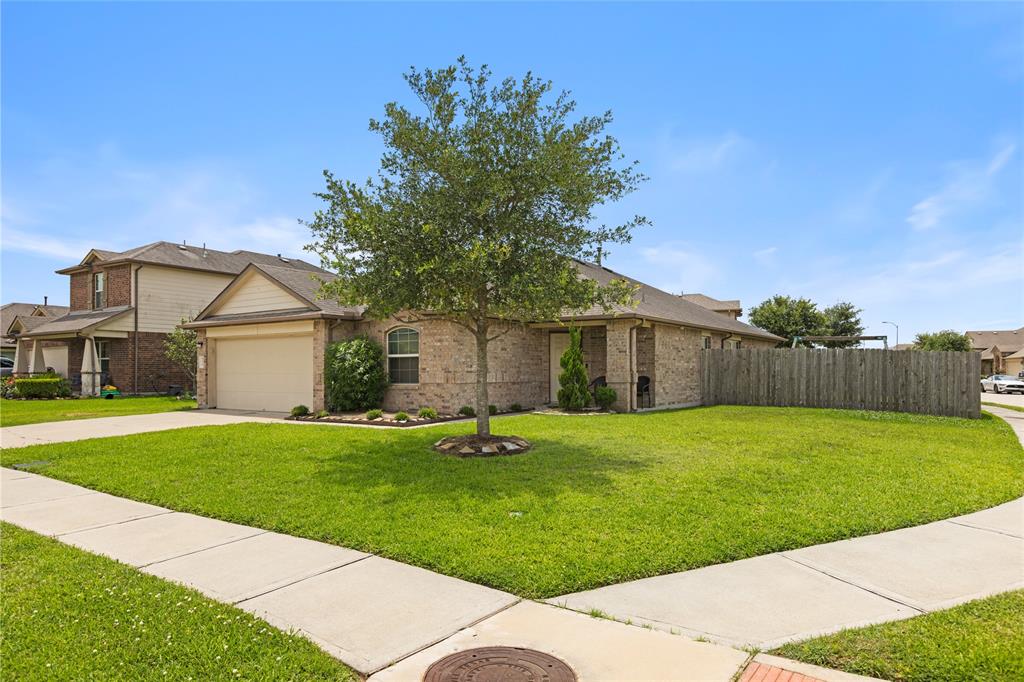 21 Santa Clara Drive, Manvel, Texas image 2