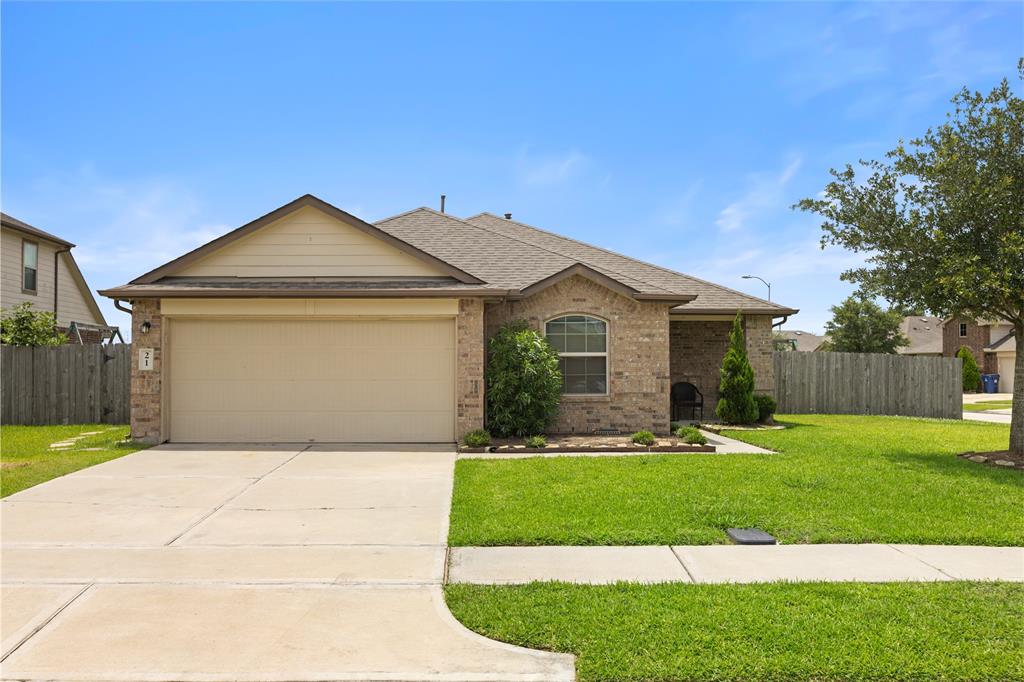 21 Santa Clara Drive, Manvel, Texas image 1