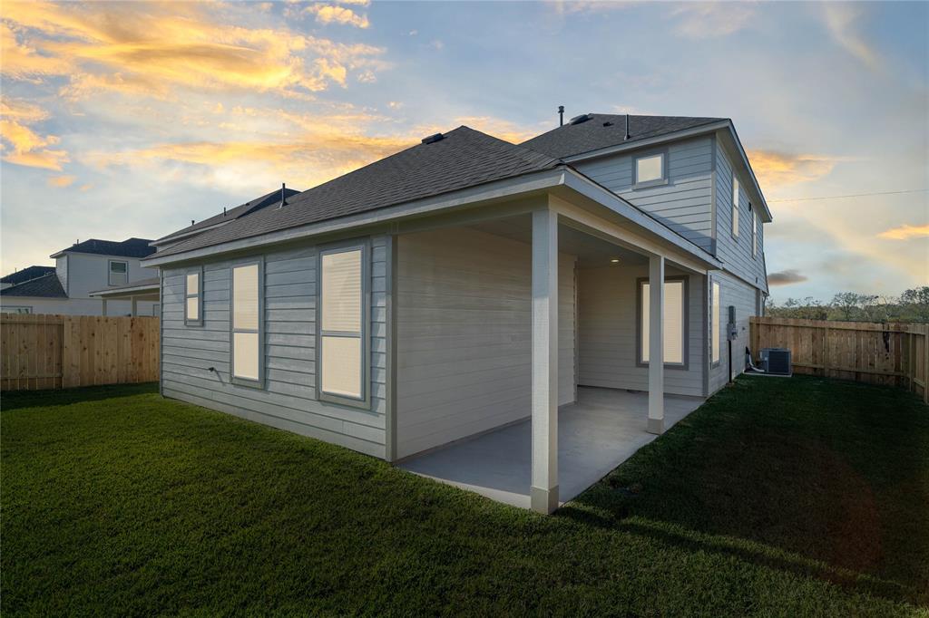 2631 Village Side Trail, Rosenberg, Texas image 16