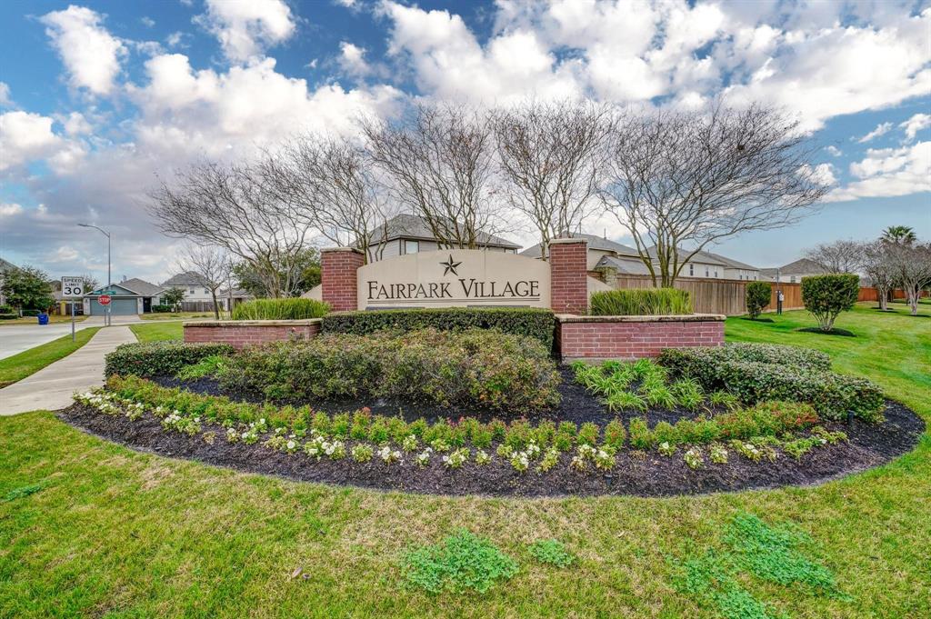 2631 Village Side Trail, Rosenberg, Texas image 18