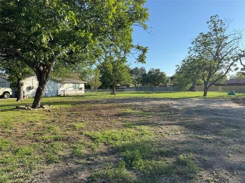 1234 S Mesquite Road New Braunfels TX 78130