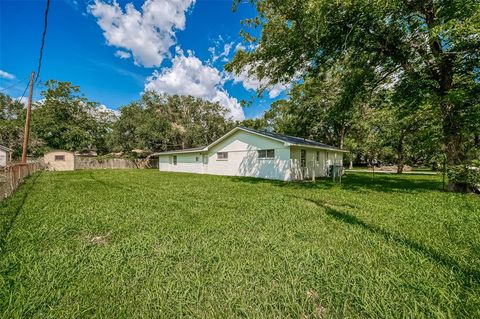 A home in Alvin