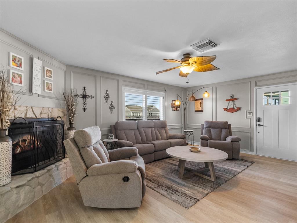 1210 Island Drive, San Leon, Texas image 8