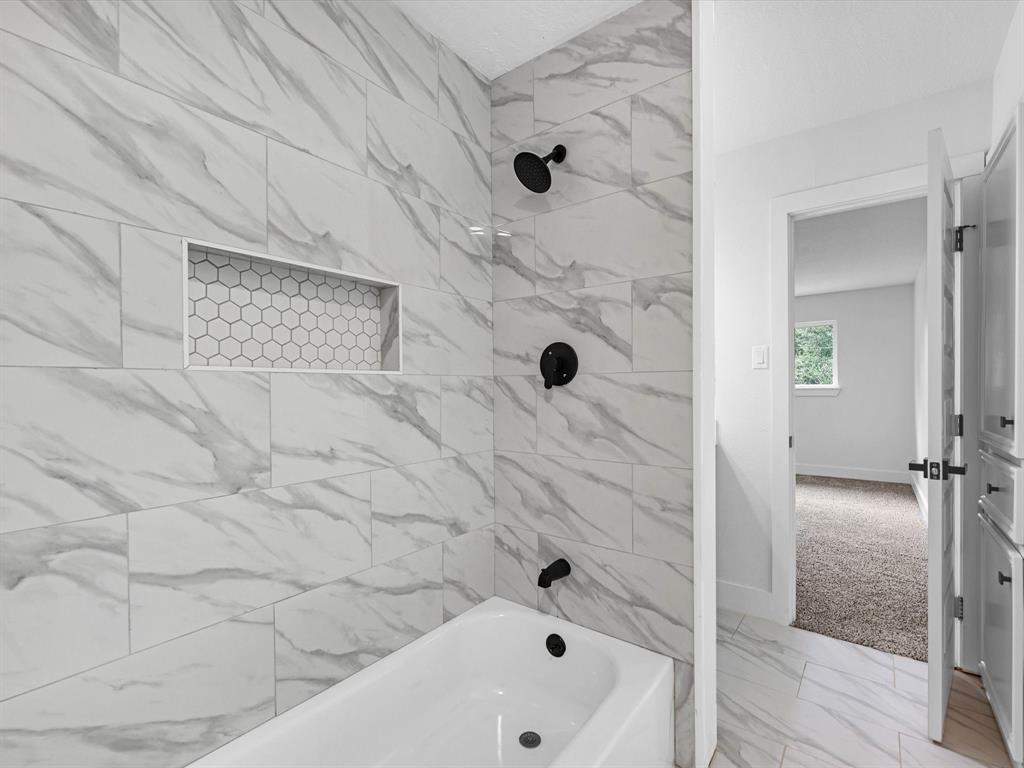 9414 Stockport Drive, Spring, New York image 32
