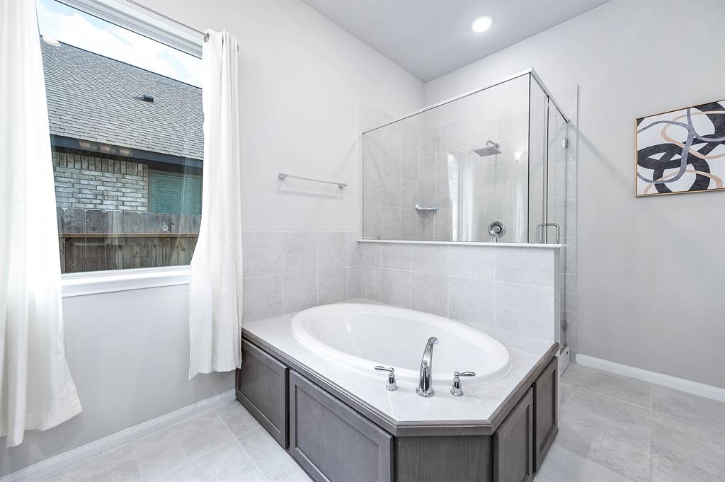 17743 Misty Brook Lane, Conroe, Texas image 27