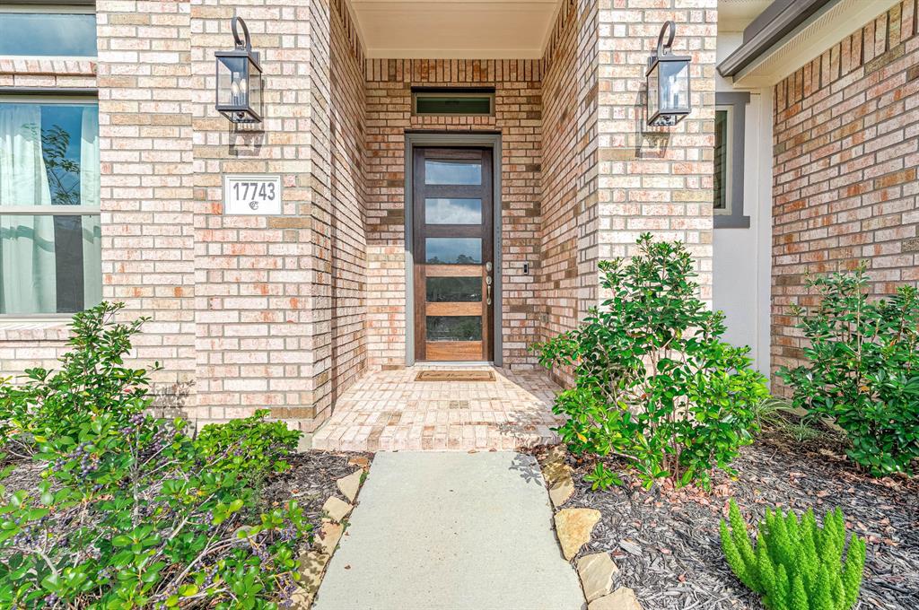 17743 Misty Brook Lane, Conroe, Texas image 3