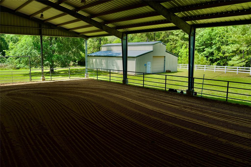 30000 Round Up Drive, Waller, Texas image 36