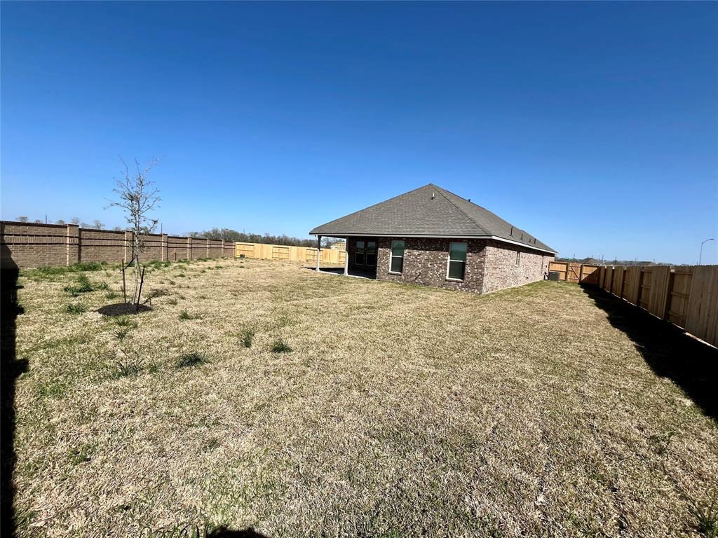 10650 Summers Way, Beasley, Texas image 7